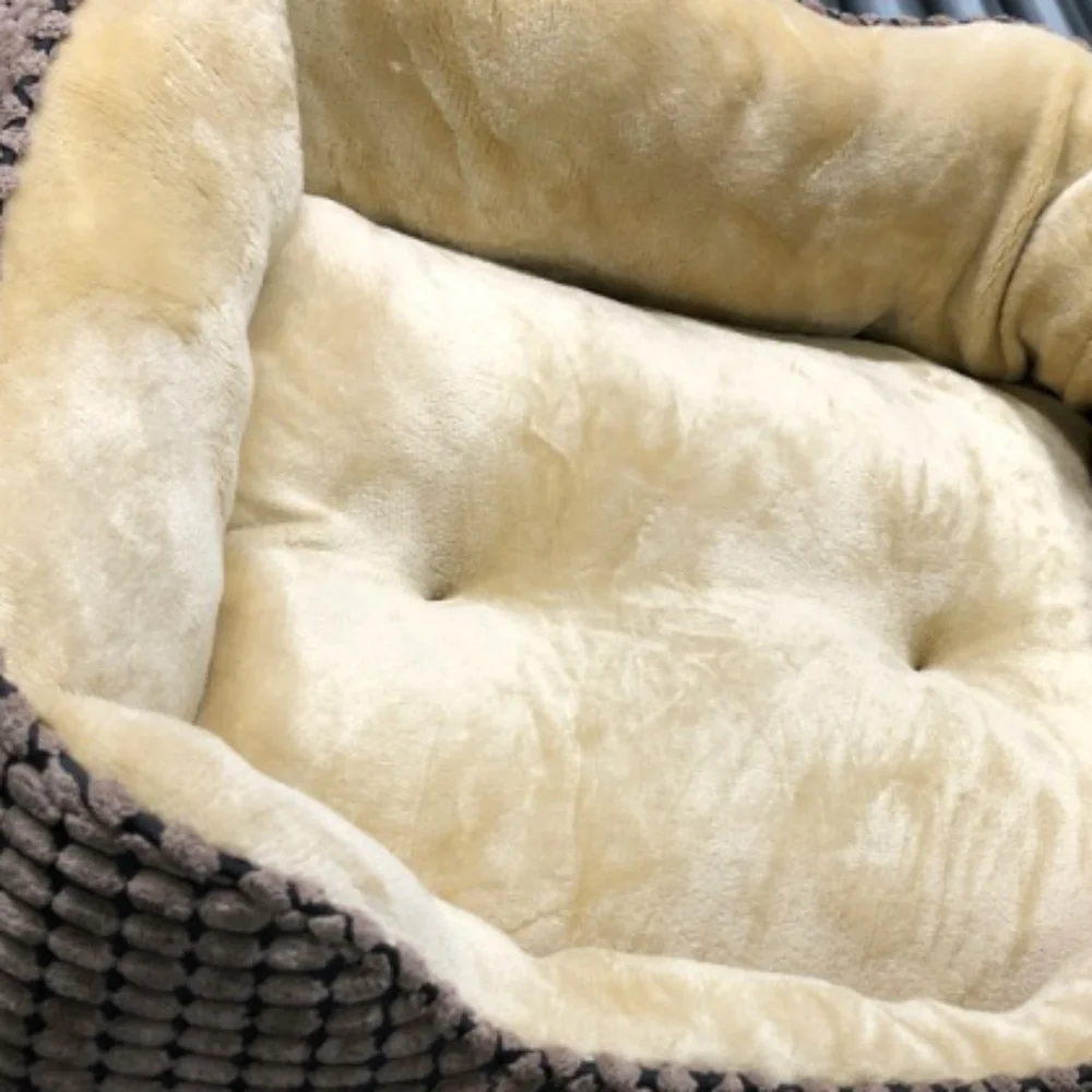 DOG BED SMALL DOG OR CATS